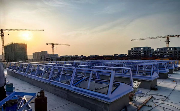 消防疏附排烟窗工作原理