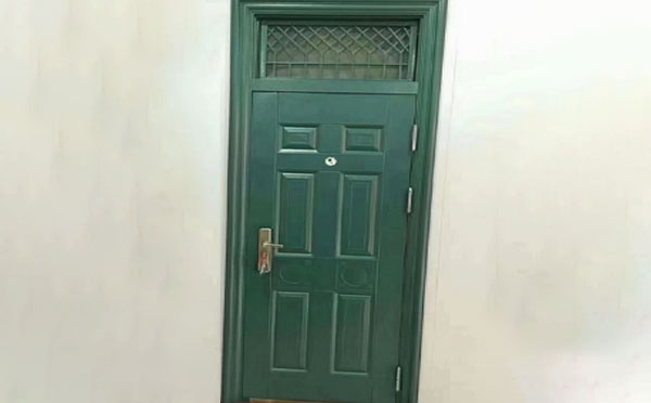 疏附学校教室门