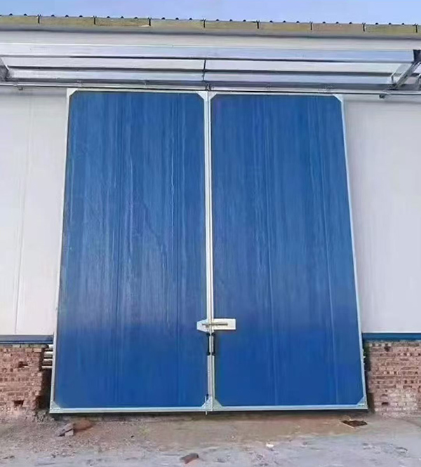 疏附工业门在大型仓储物流通道中的应用实例